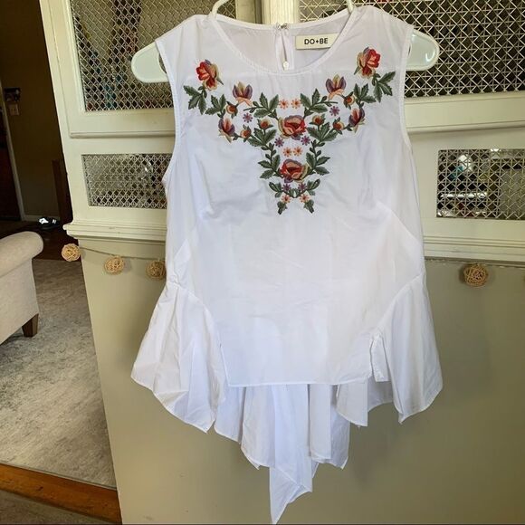 DO+BE Embroidered Tank Top - Women Small - Picture 1 of 8